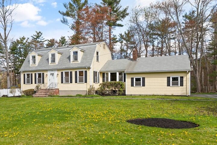 Property Photo:  3 Fall Ln  MA 02021 