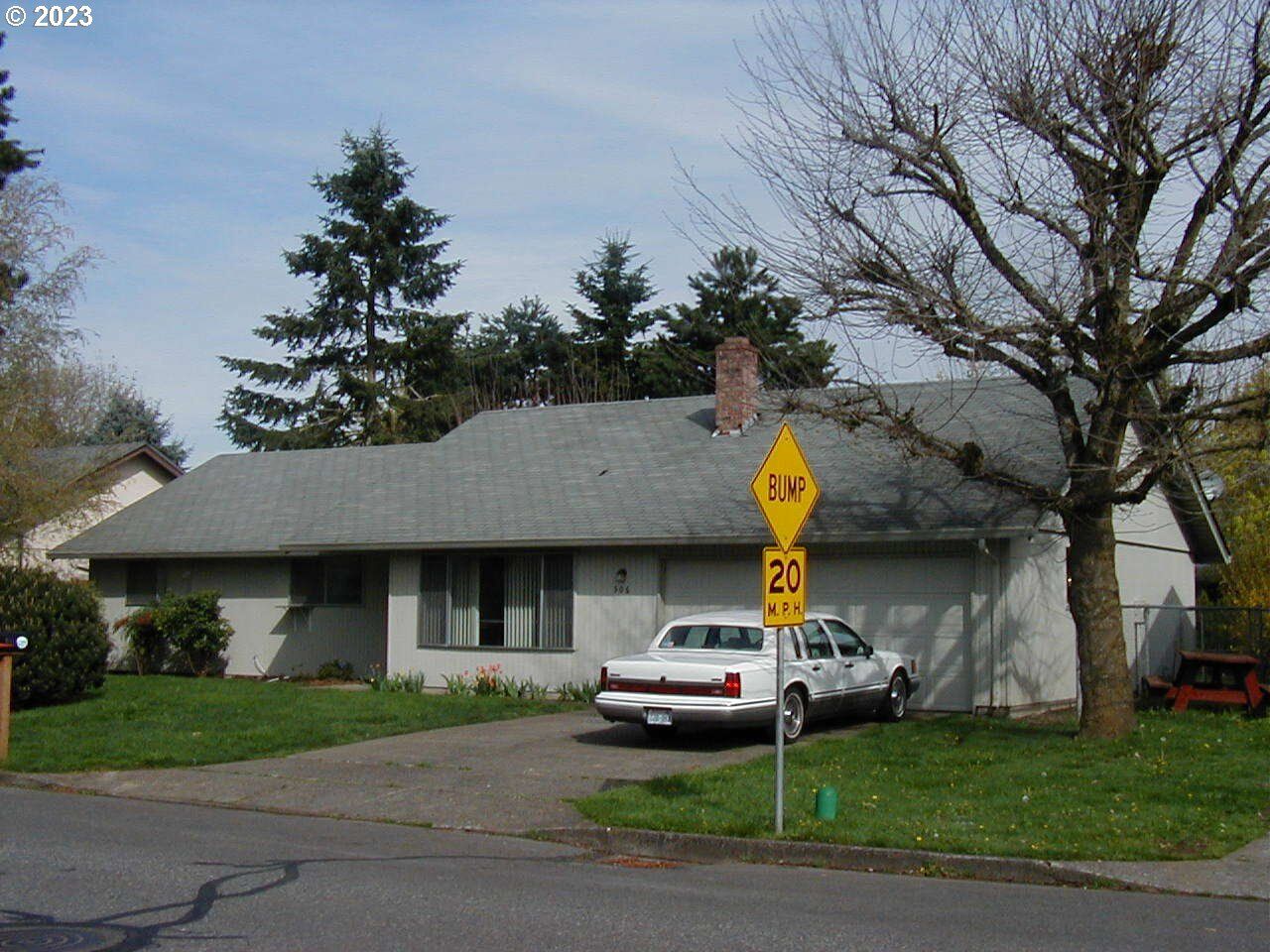 Property Photo: 506 NW 82nd St WA 98665