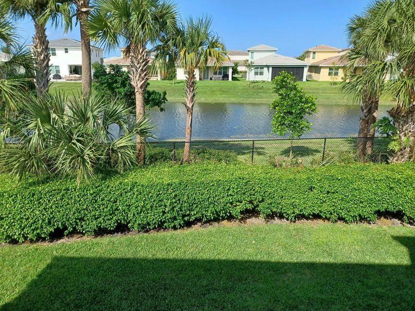 Property Photo:  4000 Crystal Lake Drive 112  FL 33064 