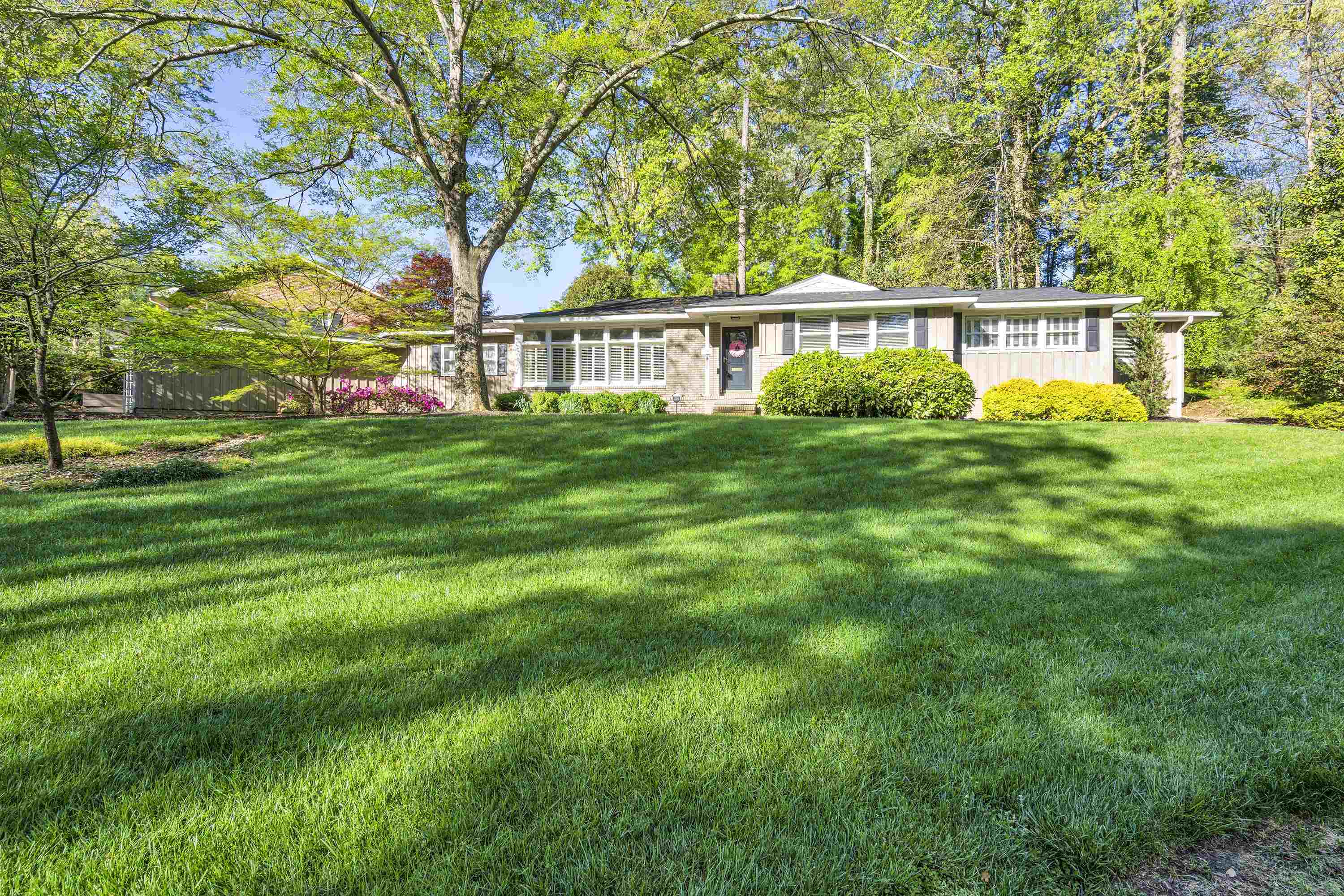 Property Photo: 1285 Brentwood Drive SC 29302
