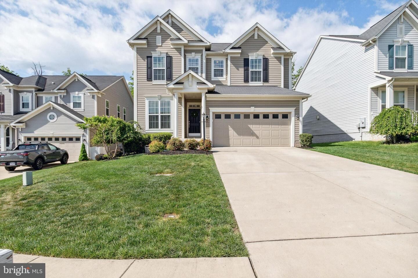 Property Photo: 11875 Breeden Hall Court VA 20136