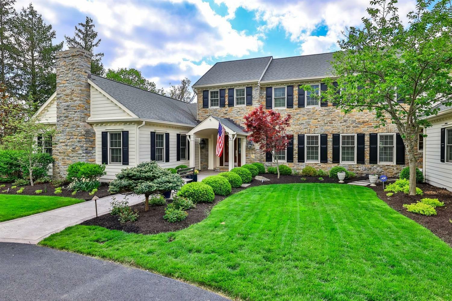 Property Photo: 342 Bishopsbridge Drive OH 45255