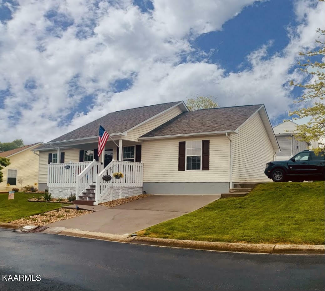 Property Photo: 1246 Santa Anita Way TN 37876