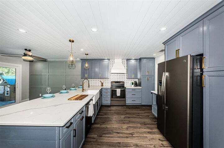 Property Photo:  3332 W Wind Chime Drive  FL 33761 