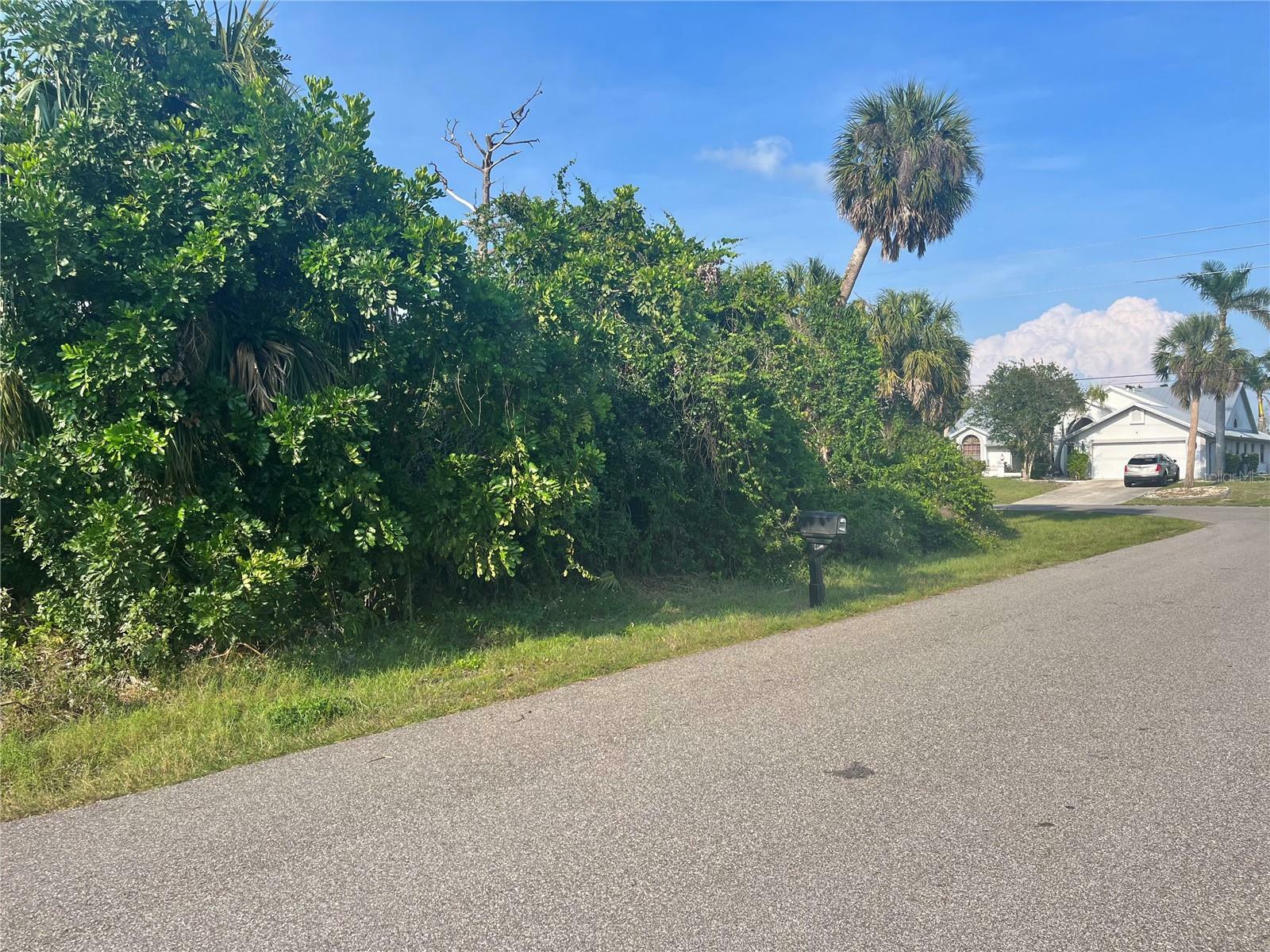Property Photo: 18504 Yarbrough Avenue FL 33948