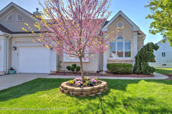 7 Birmingham Lane  Monroe NJ 08831 photo