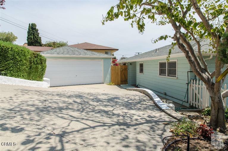 Property Photo:  2938 Grove Street  CA 93003 