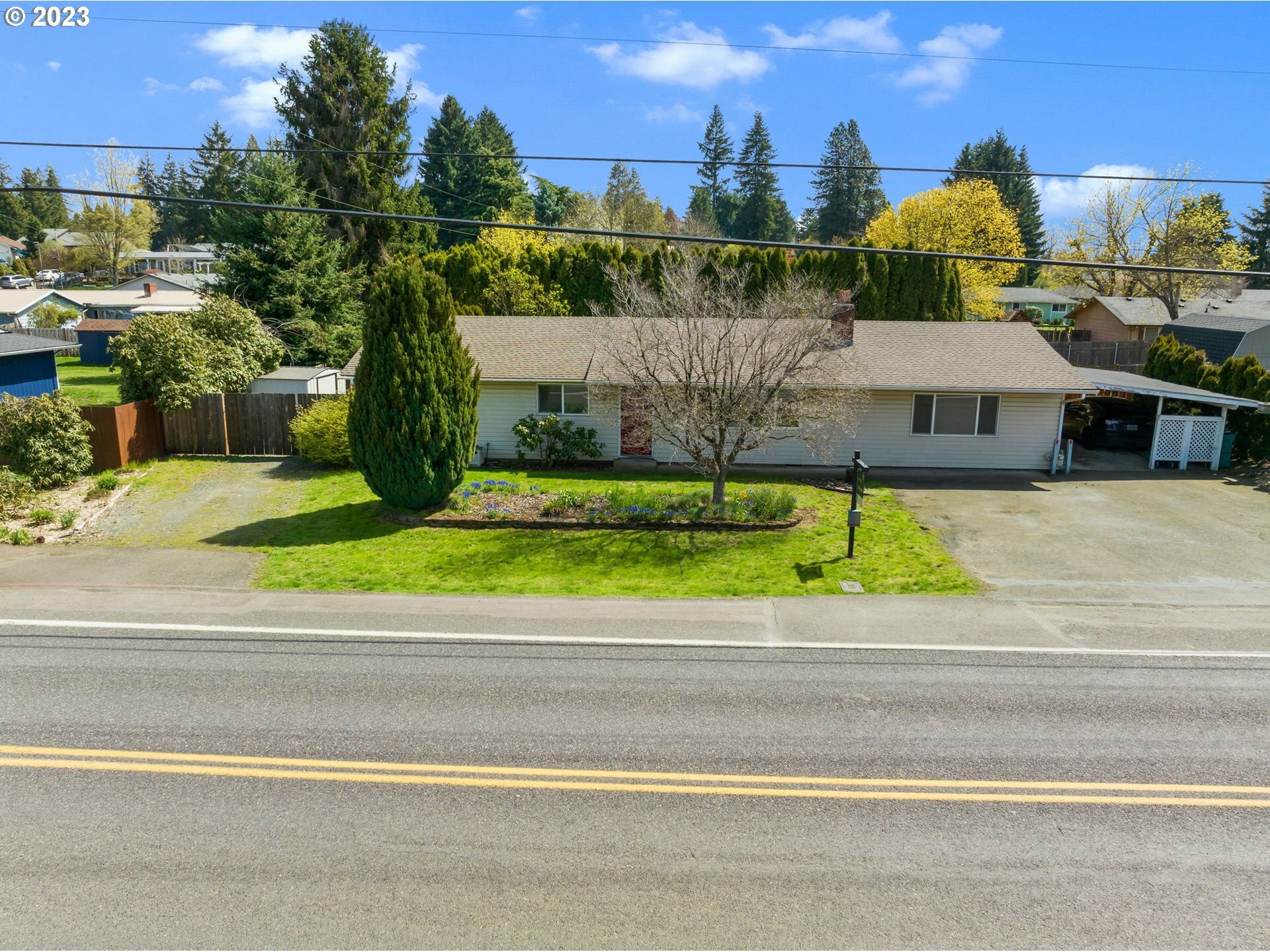 Property Photo:  8413 NE 107th Ave  WA 98662 