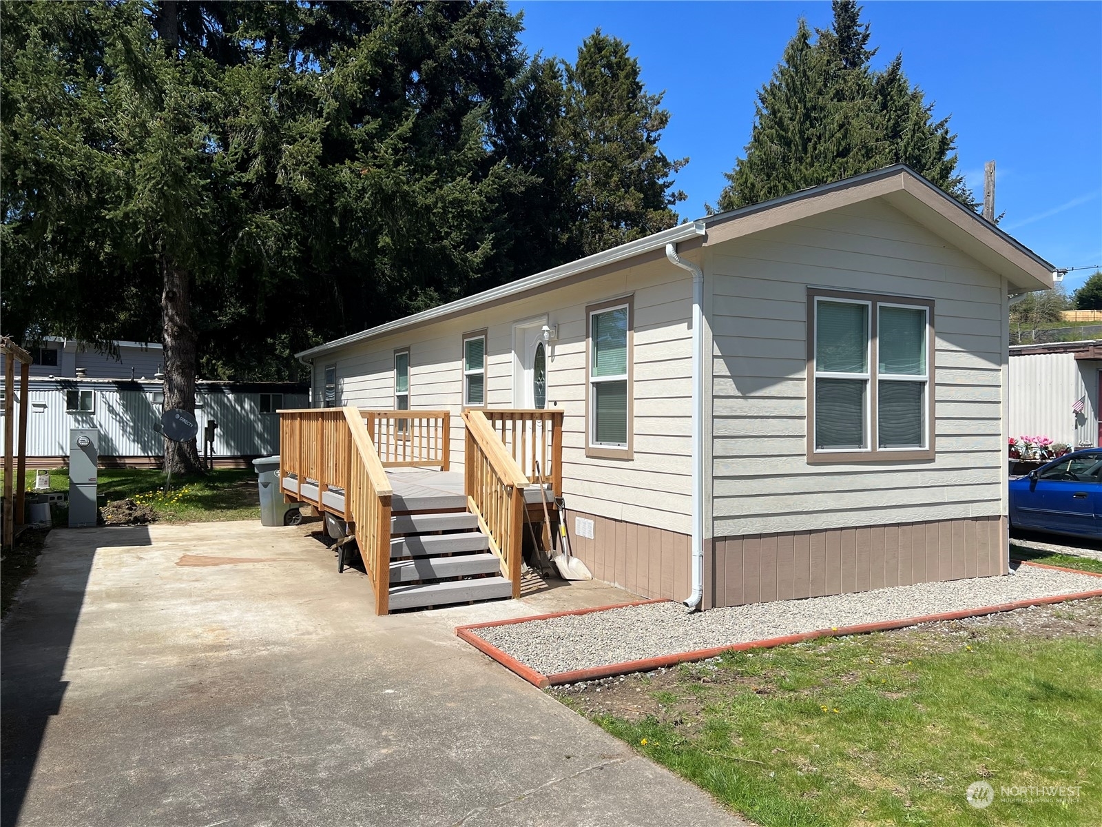 Property Photo:  507 131st Street E 21  WA 98445 