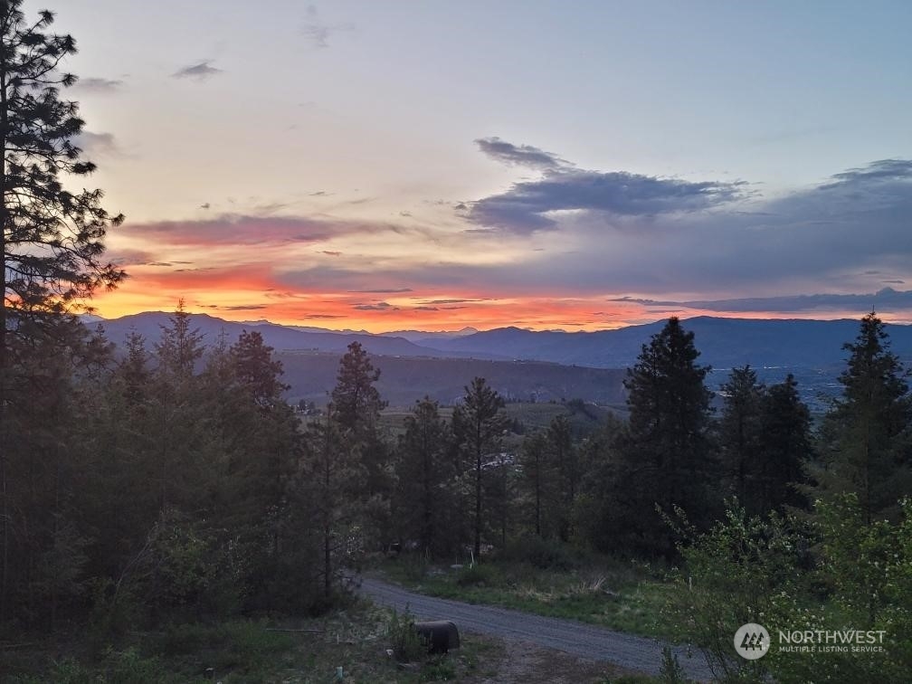 Property Photo:  5579 Big Springs Ranch Road  WA 98801 