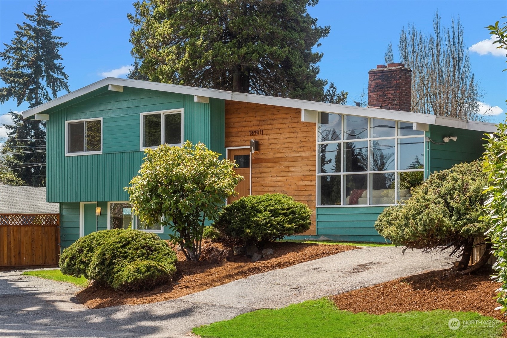 Property Photo: 18901 3rd Avenue NW WA 98177