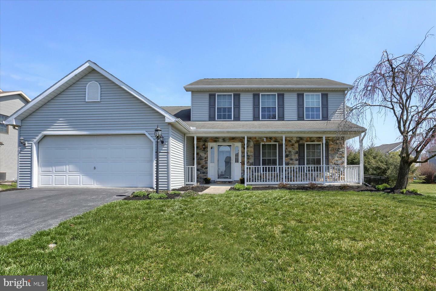 Property Photo: 132 Orchard Hill Drive PA 17078