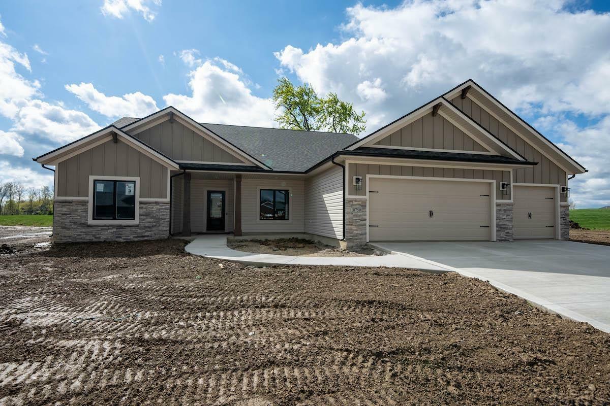 Property Photo: 18750 Eisley Cove IN 46706