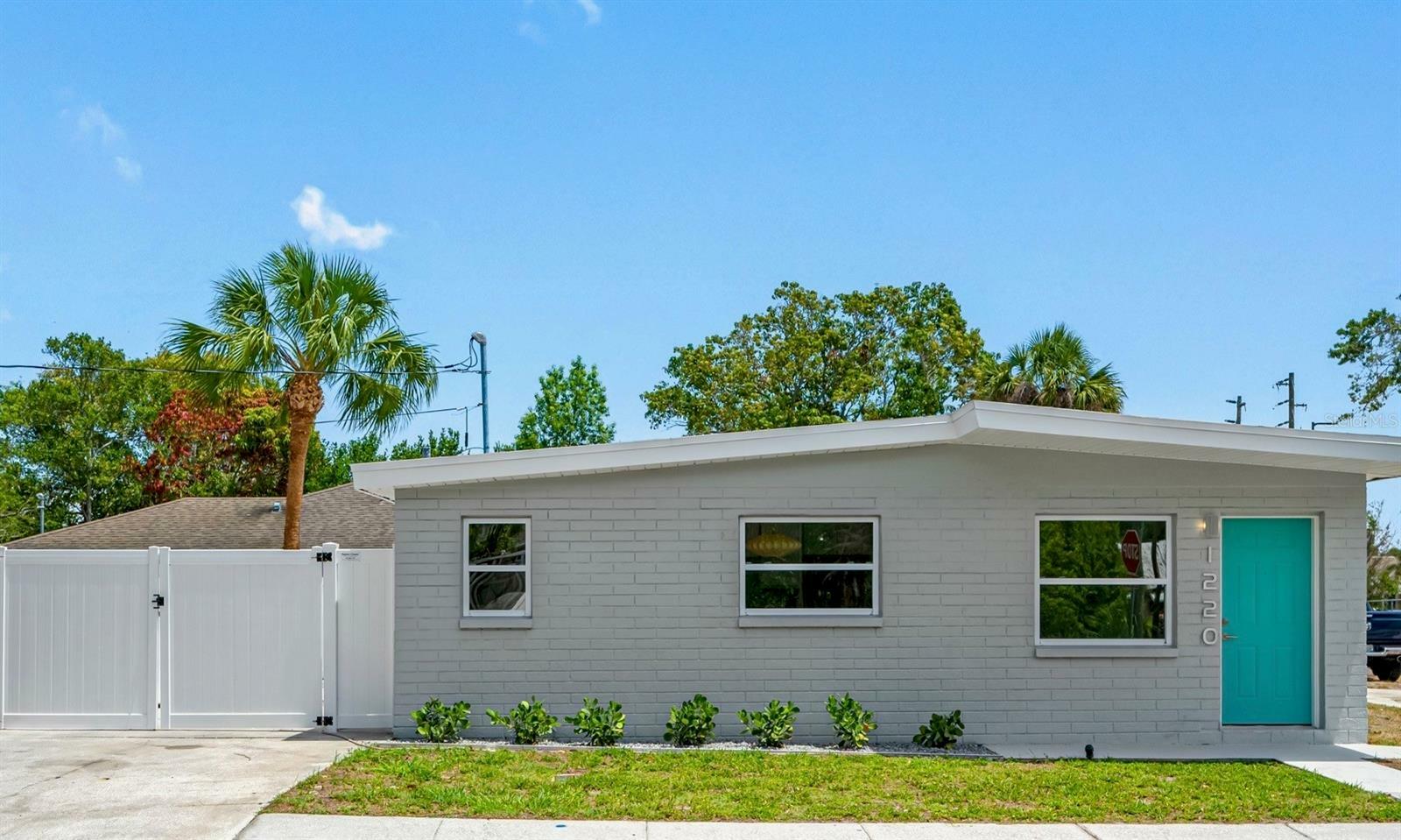 Property Photo:  1220 19th Street S  FL 33712 