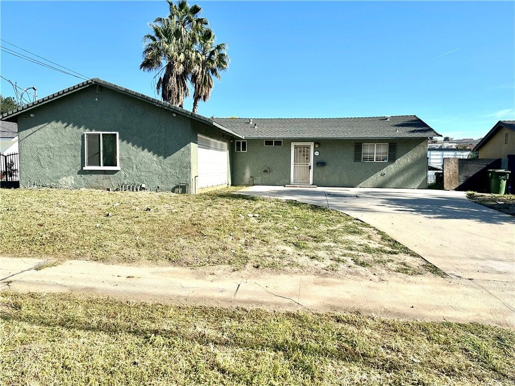 Property Photo:  20650 Clark Street  CA 91367 