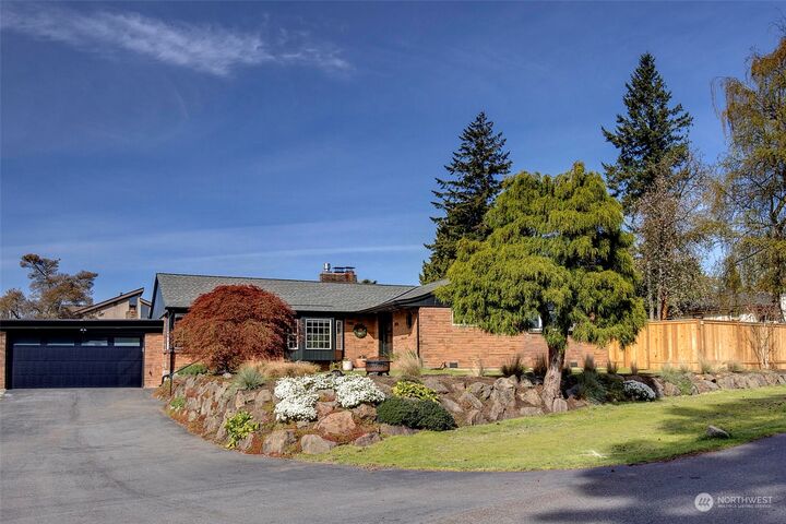 Property Photo:  2856 SW 169th Street  WA 98166 