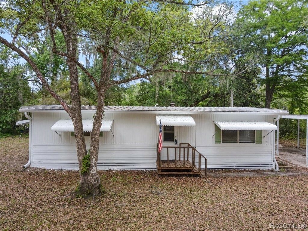 Property Photo:  4670 E Shorewood Drive  FL 34442 