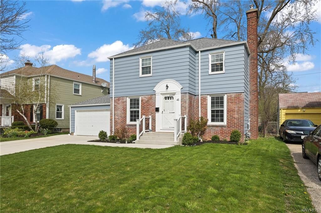 Property Photo:  41 Fairbanks Avenue  NY 14223 