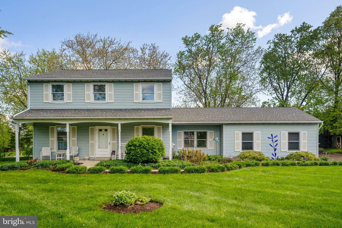 Property Photo:  106 Line Drive  PA 18969 