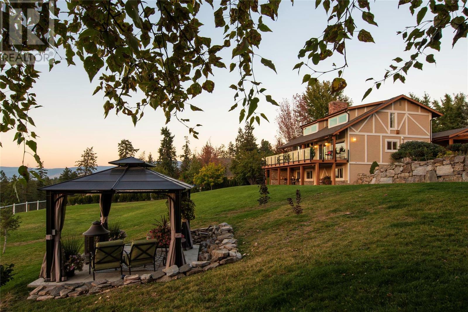 Property Photo: 3668 Luxmoore Road BC V1W4C7