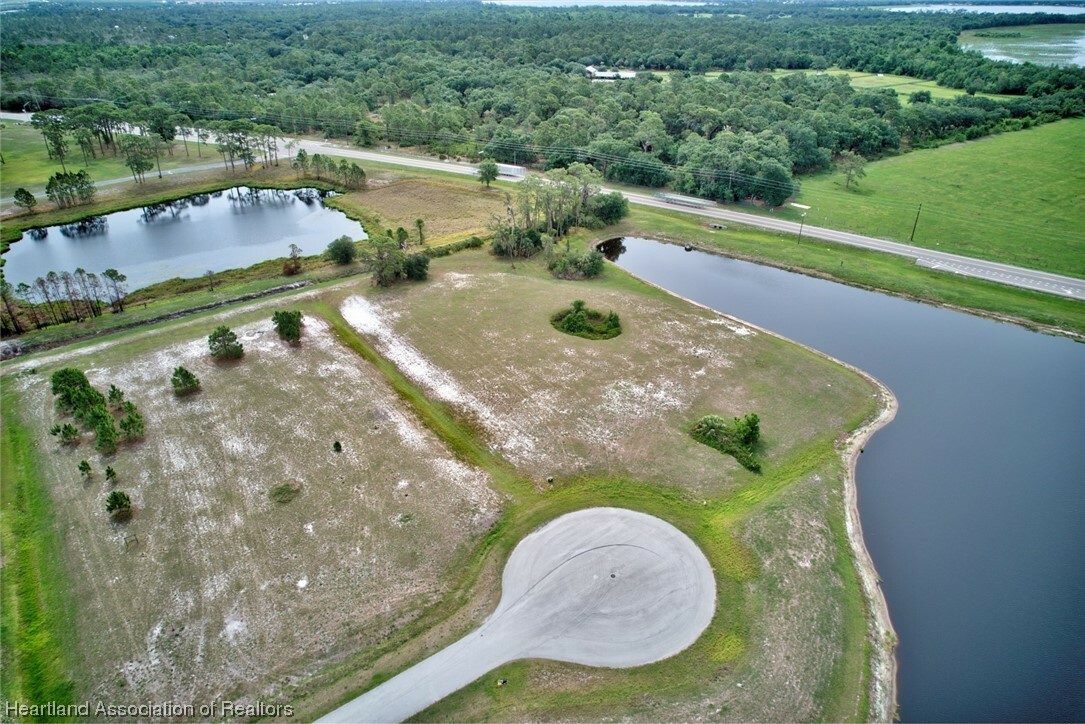 Property Photo:  1018 Nesting View Drive  FL 33875 