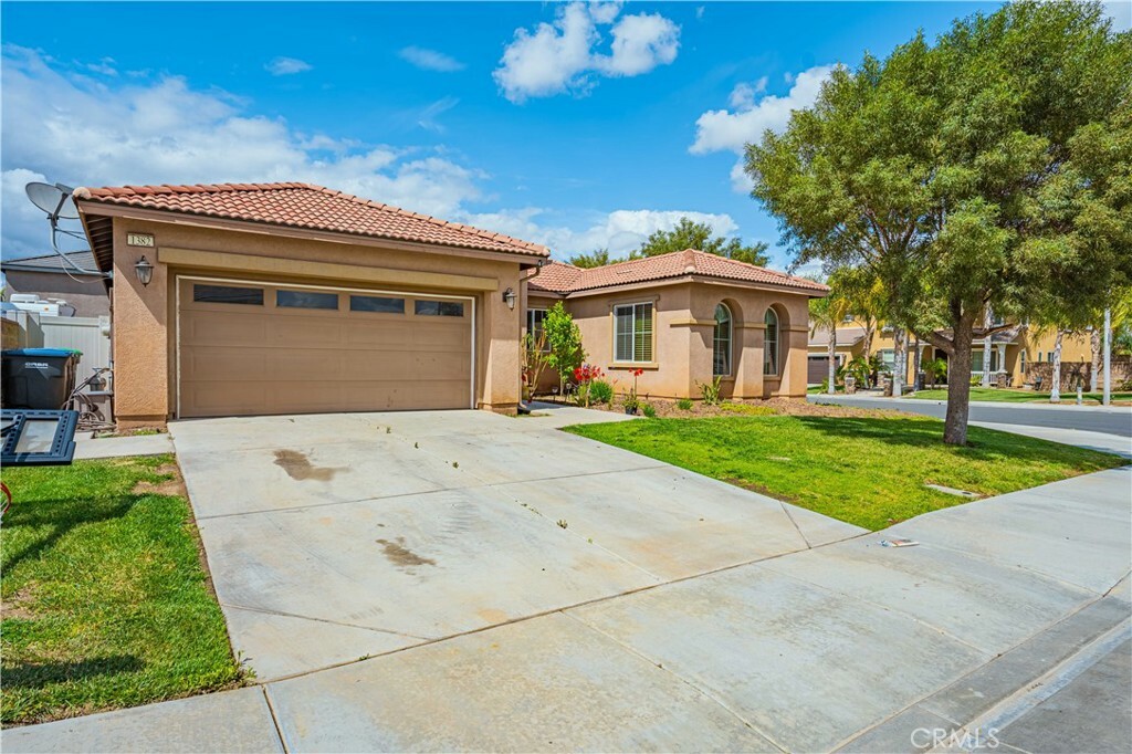 1382 Sunset Avenue  Perris CA 92571 photo