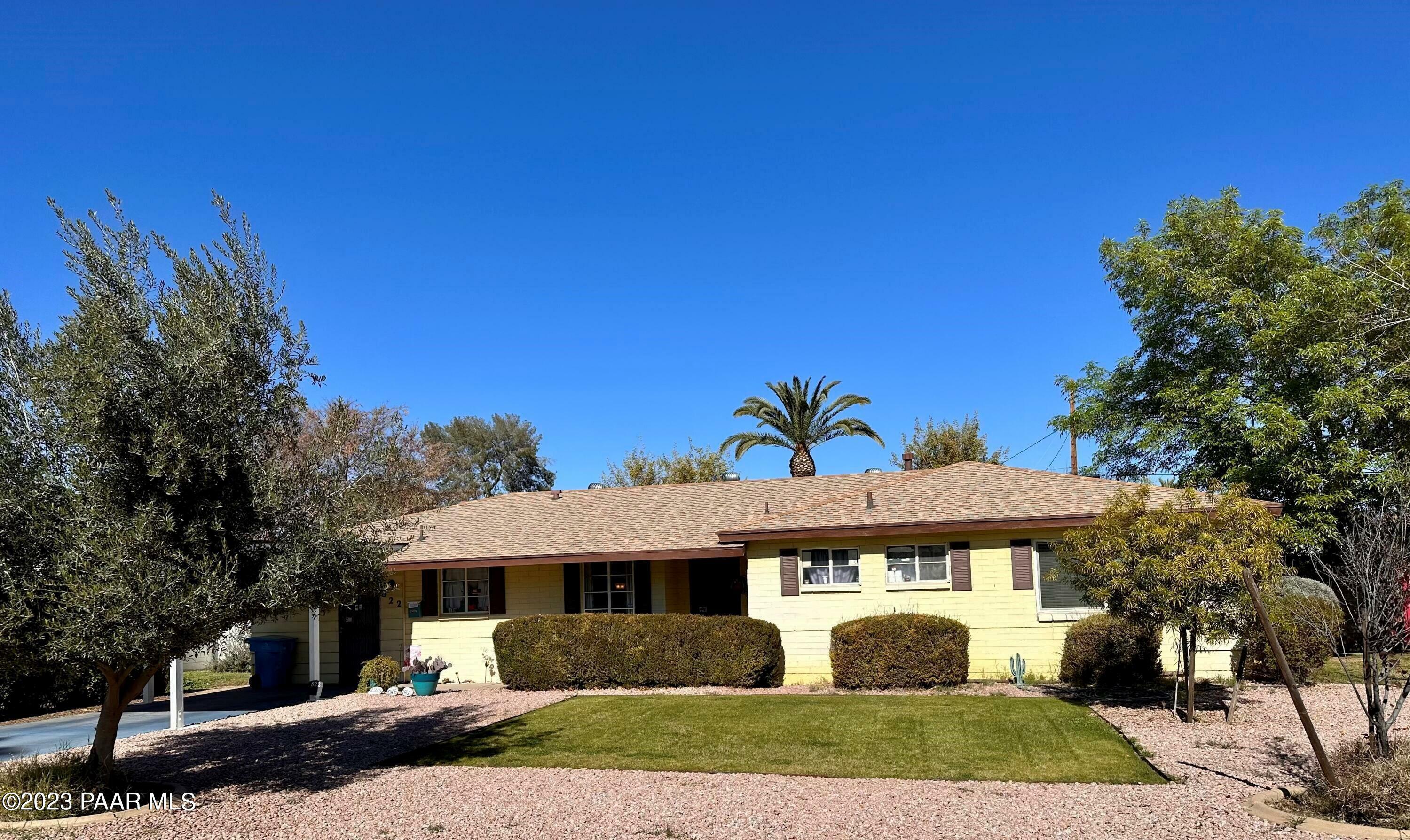 Property Photo:  822 W Vermont Avenue  AZ 85013 