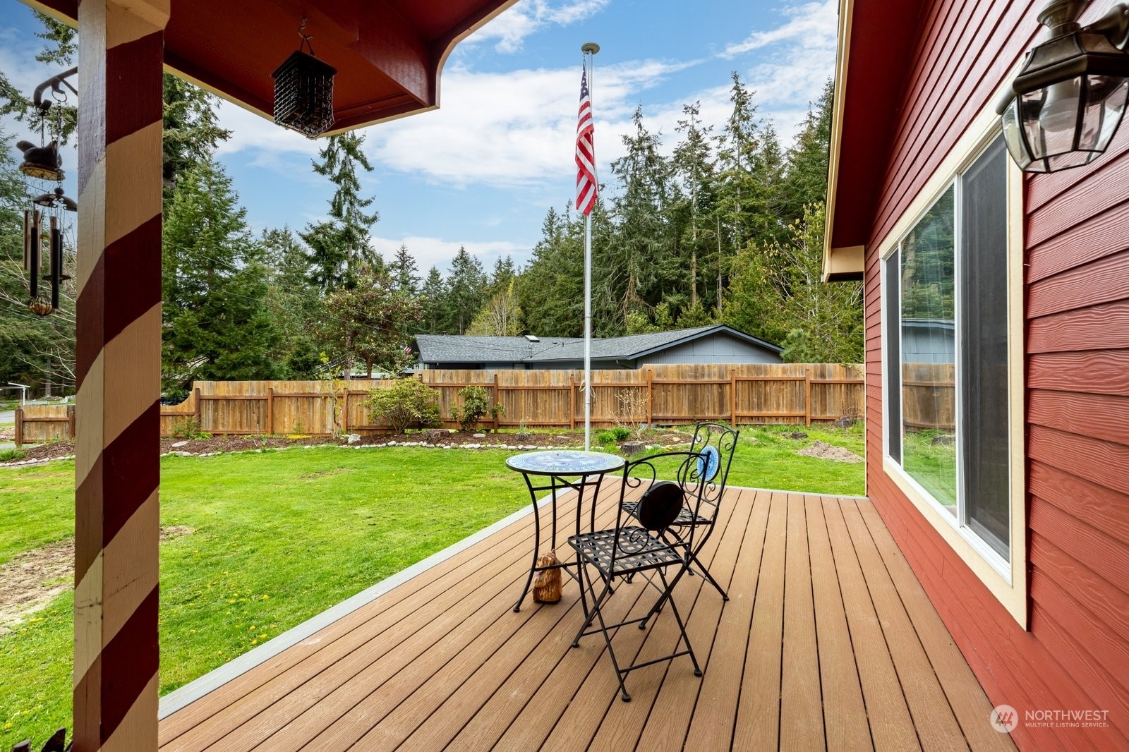 Property Photo:  4475 Woodland Circle  WA 98277 