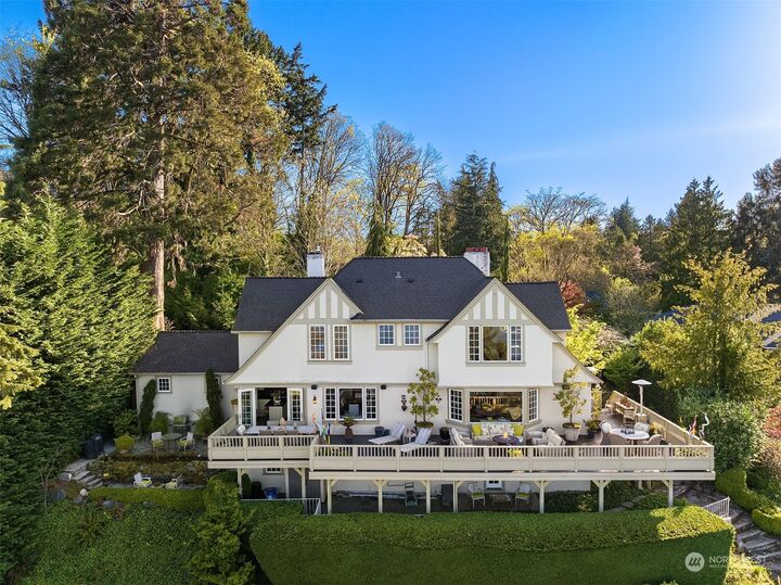 2520 Mount Claire Drive S  Seattle WA 98144 photo