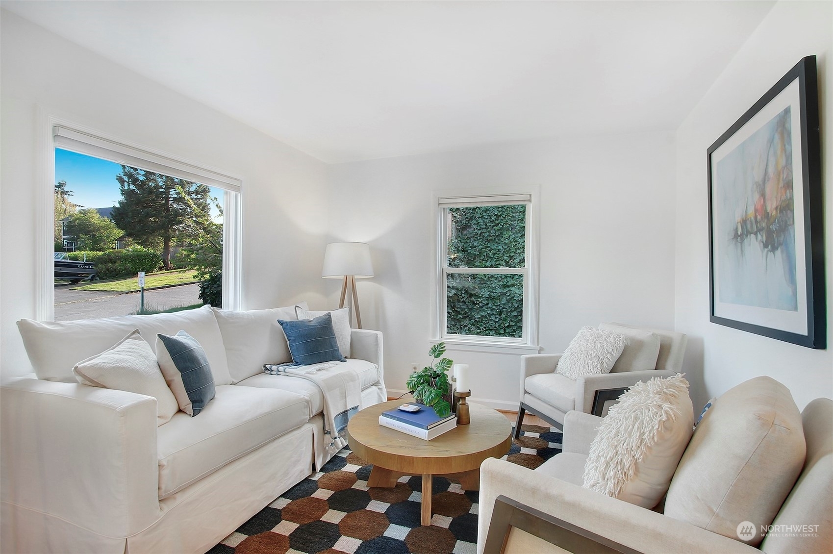 Property Photo: 906 N 88th Street WA 98103