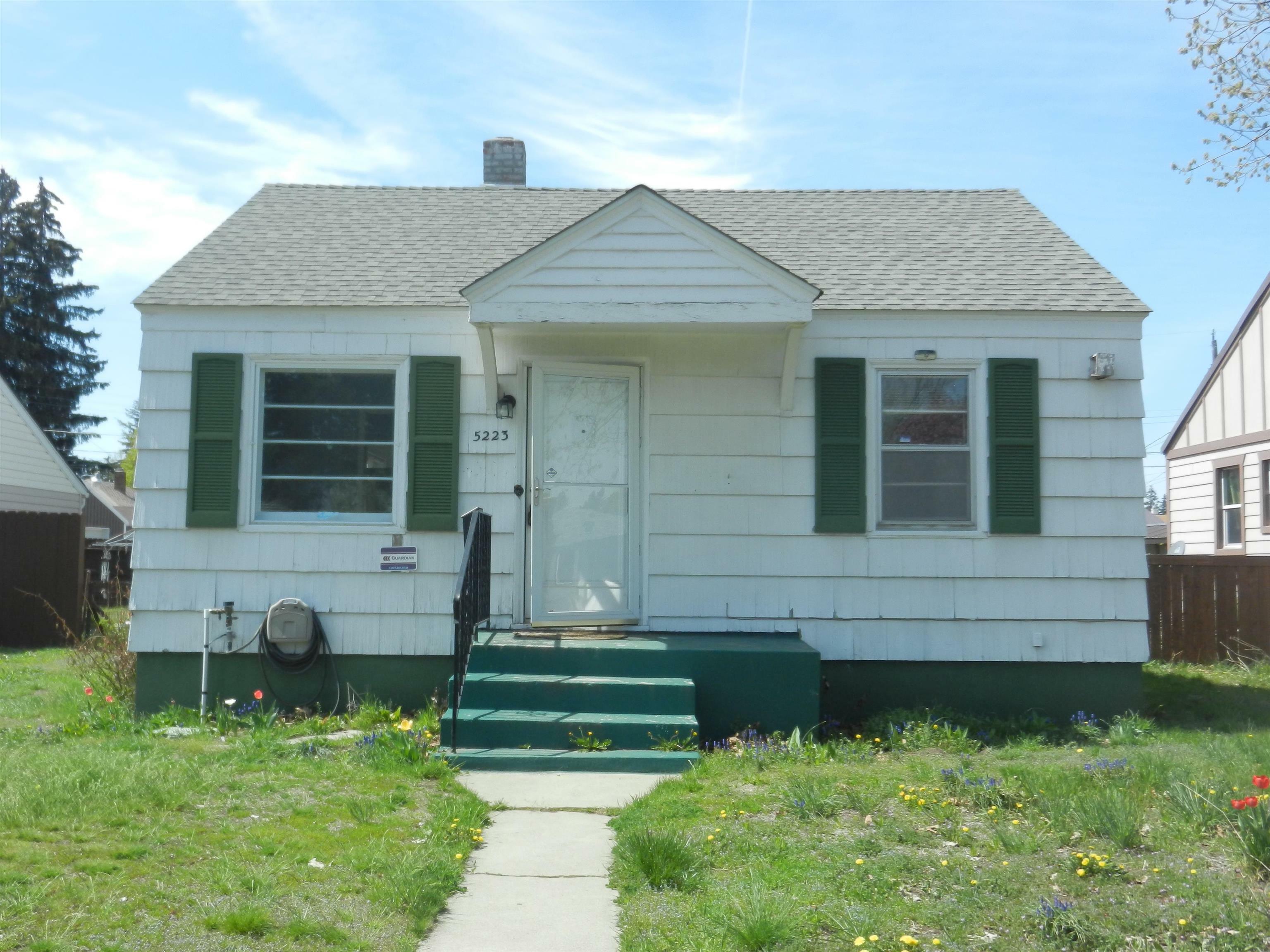 Property Photo: 5223 N Stevens St WA 99205