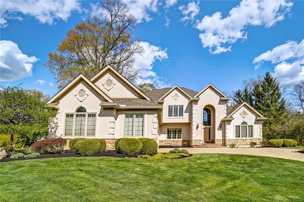 Property Photo:  7232 Meeker Creek Drive  OH 45414 