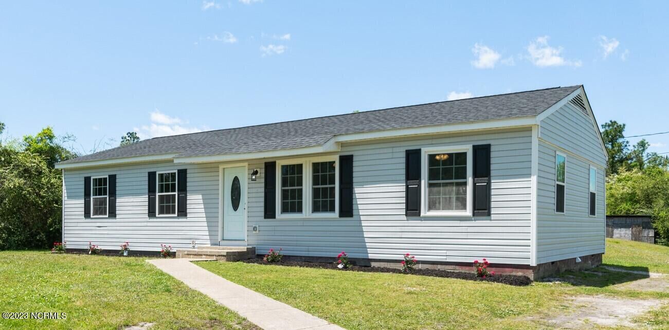 Property Photo:  77 Crown Point Road  NC 28539 
