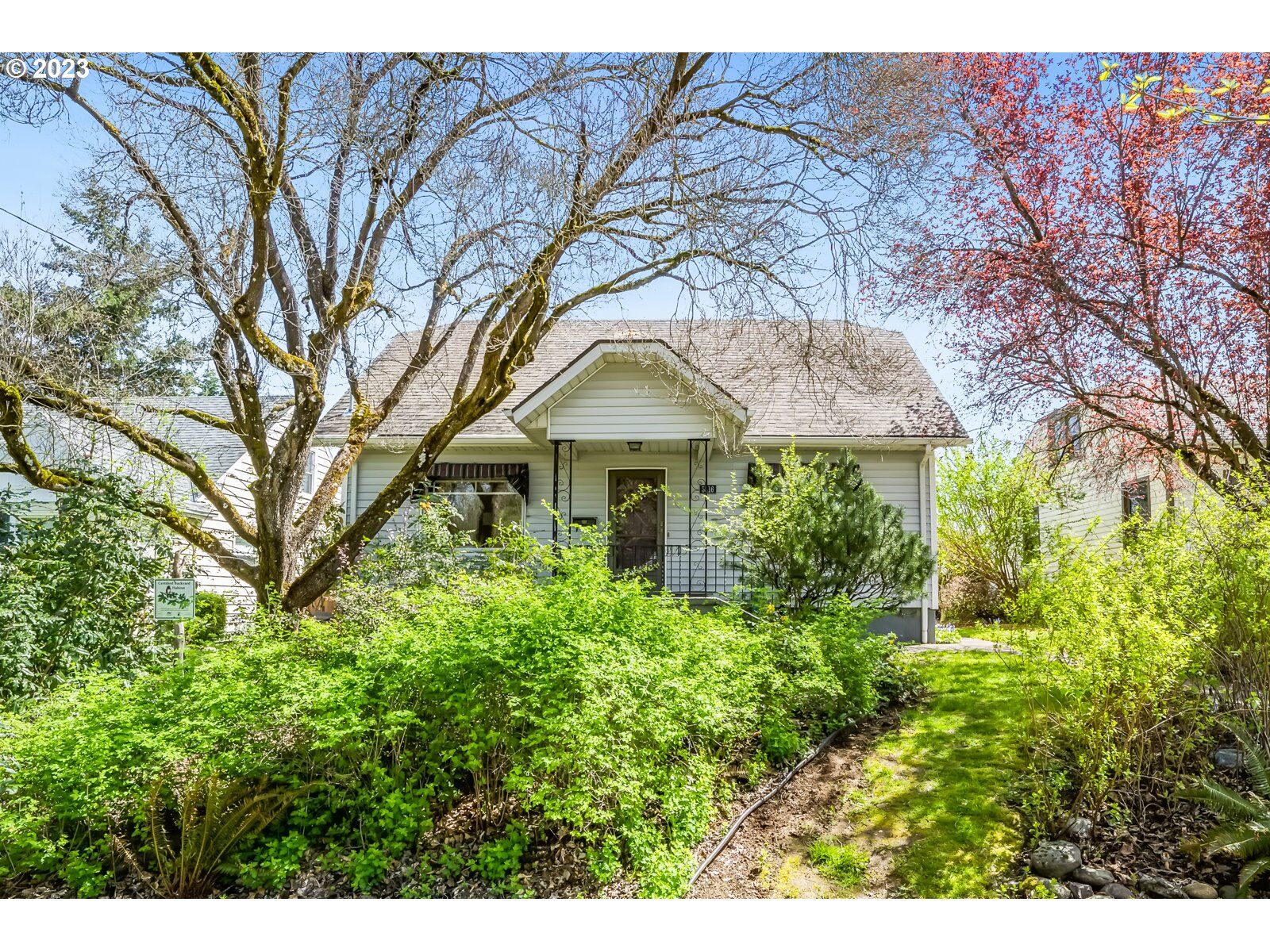 Property Photo: 5516 NE 28th Ave OR 97211