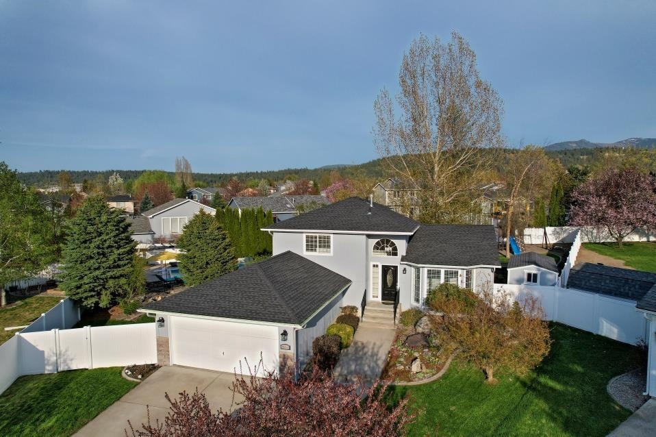 Property Photo: 23510 E Maxwell Ct WA 99019