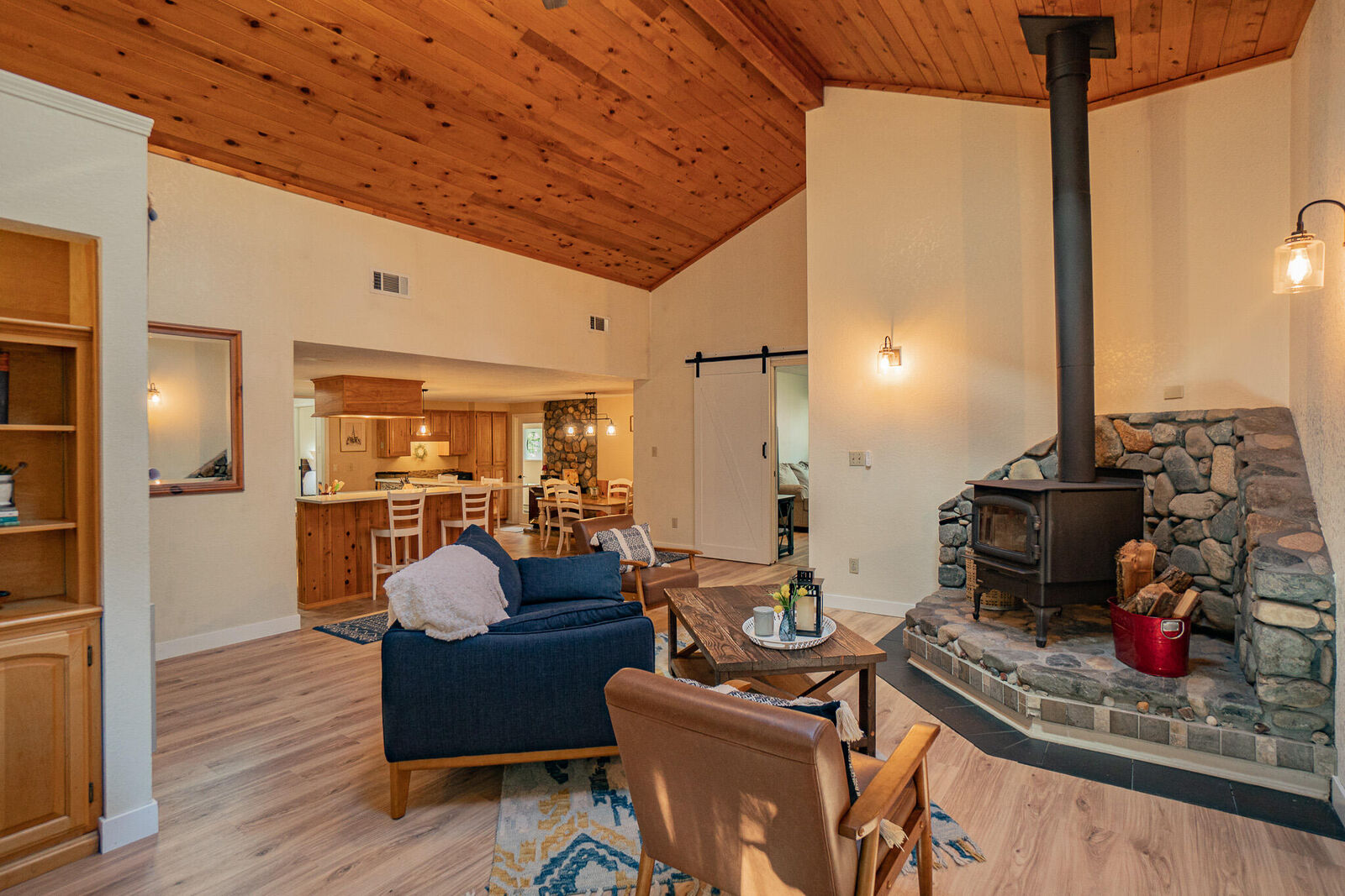 Property Photo:  17175 Highway 238  OR 97527 