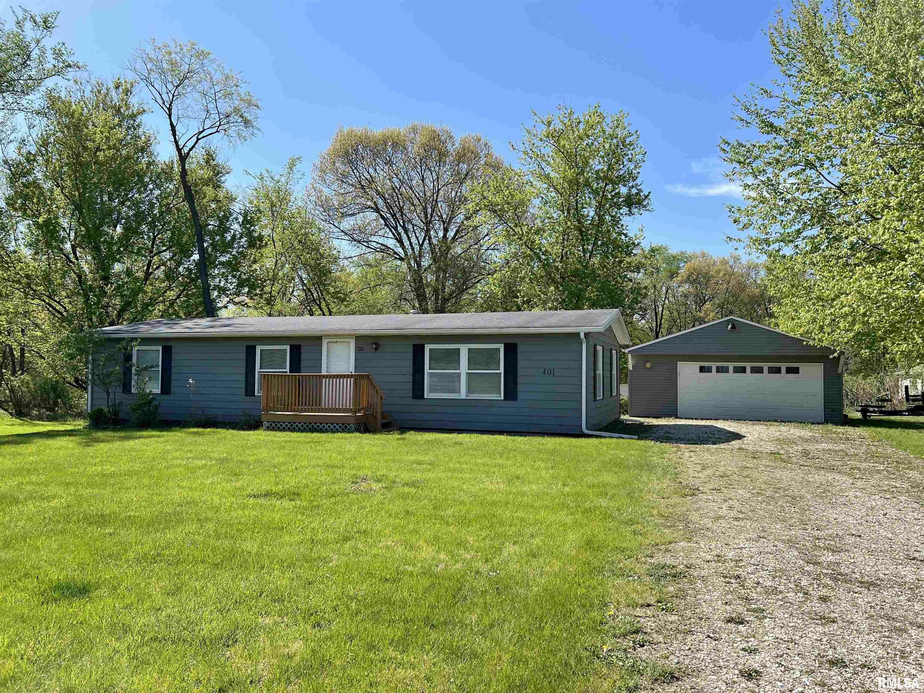 Property Photo:  2401 South Lakeview Road  IL 61428 