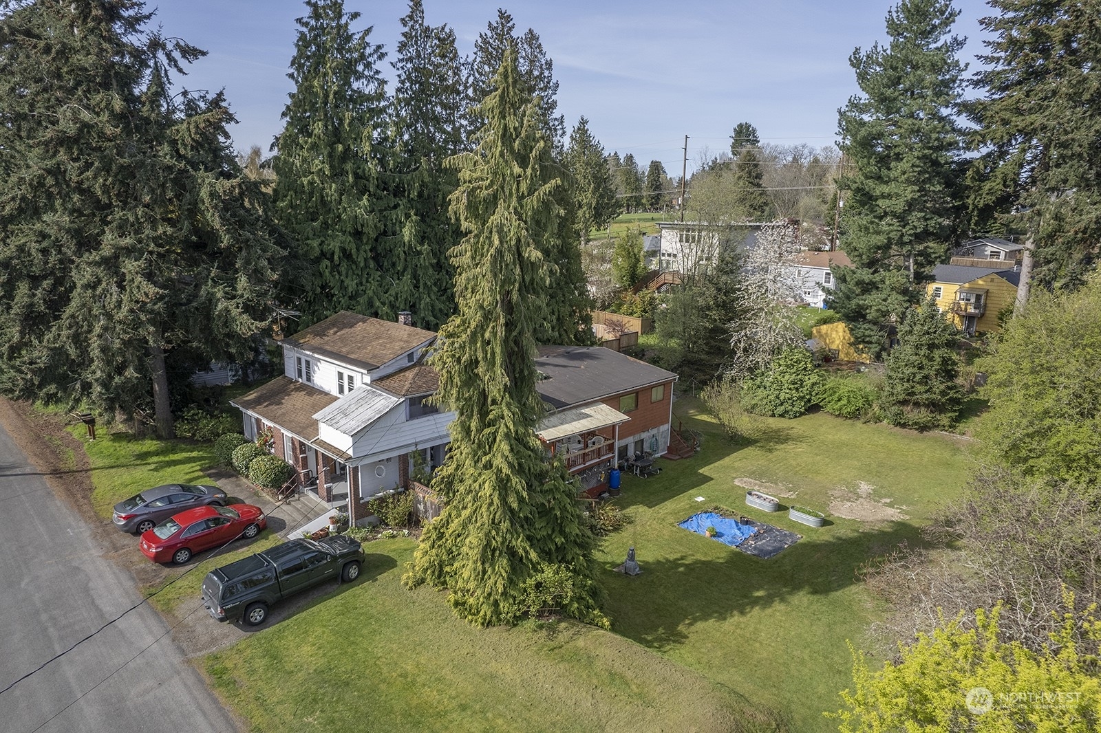 Property Photo:  9015 Dibble Avenue NW  WA 98117 