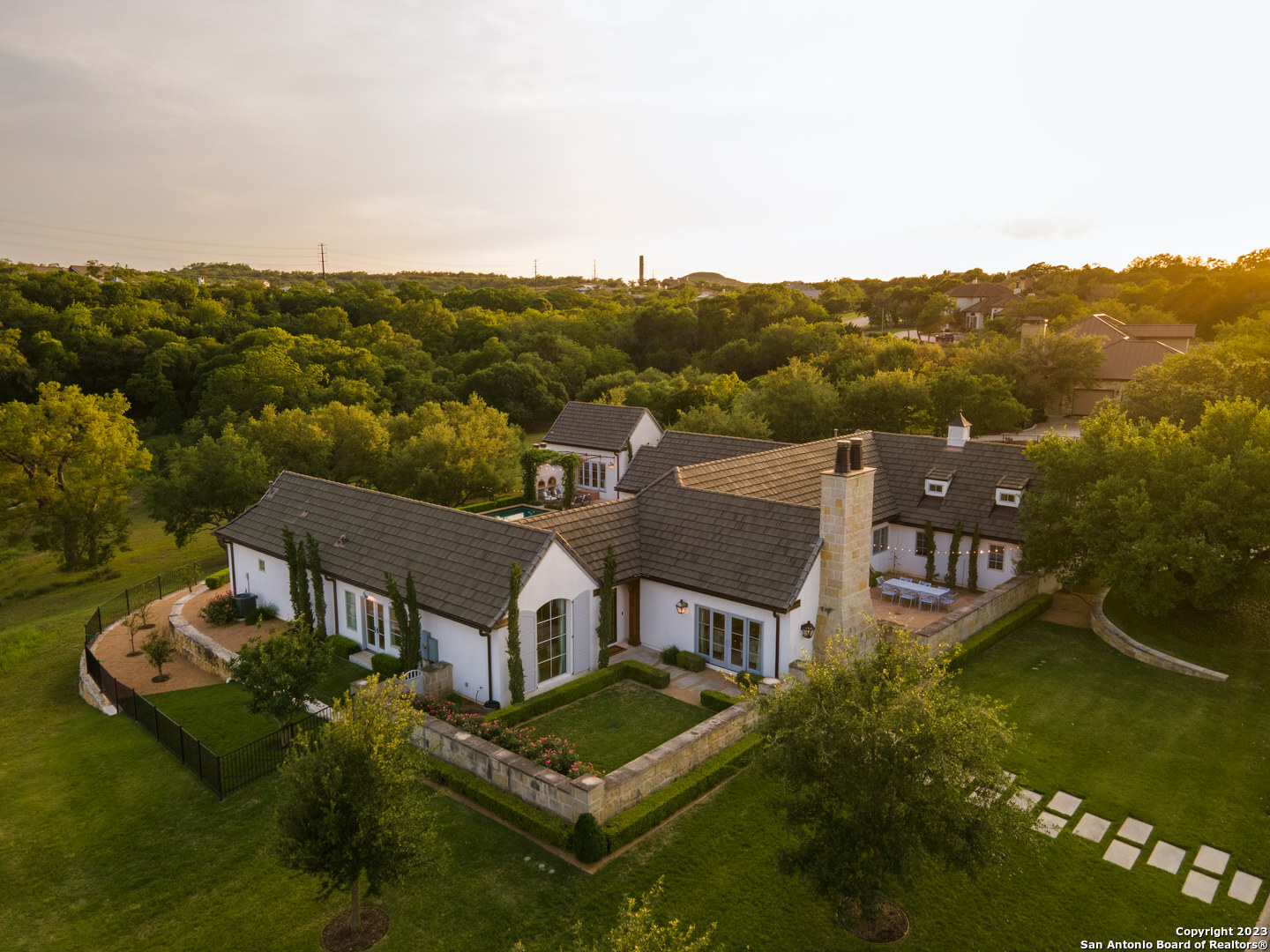 105 Lodge Springs  Boerne TX 78006 photo