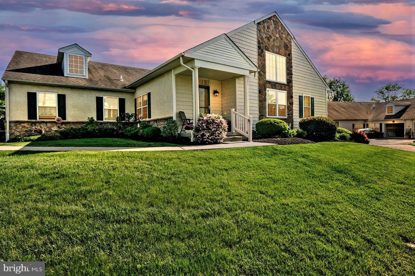 Property Photo:  122 Arbour Court  PA 19454 