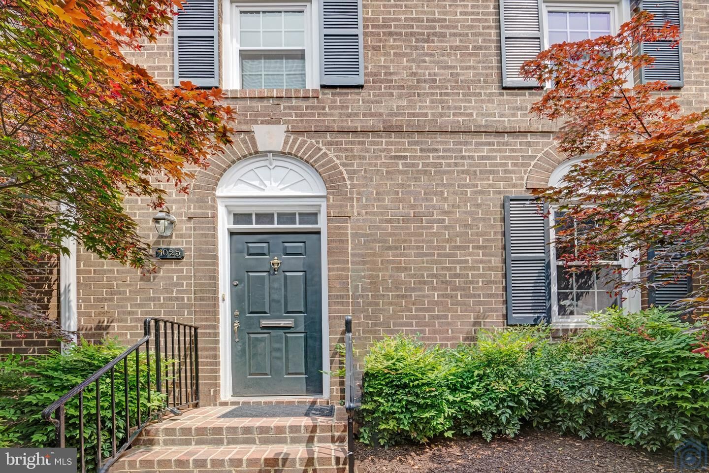 Property Photo:  1025 N Pitt Street  VA 22314 