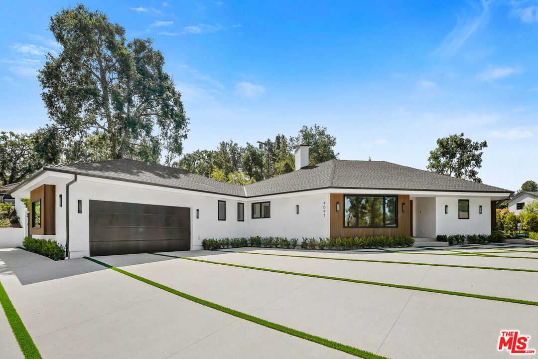 Property Photo:  4097   Sapphire Dr  CA 91436 