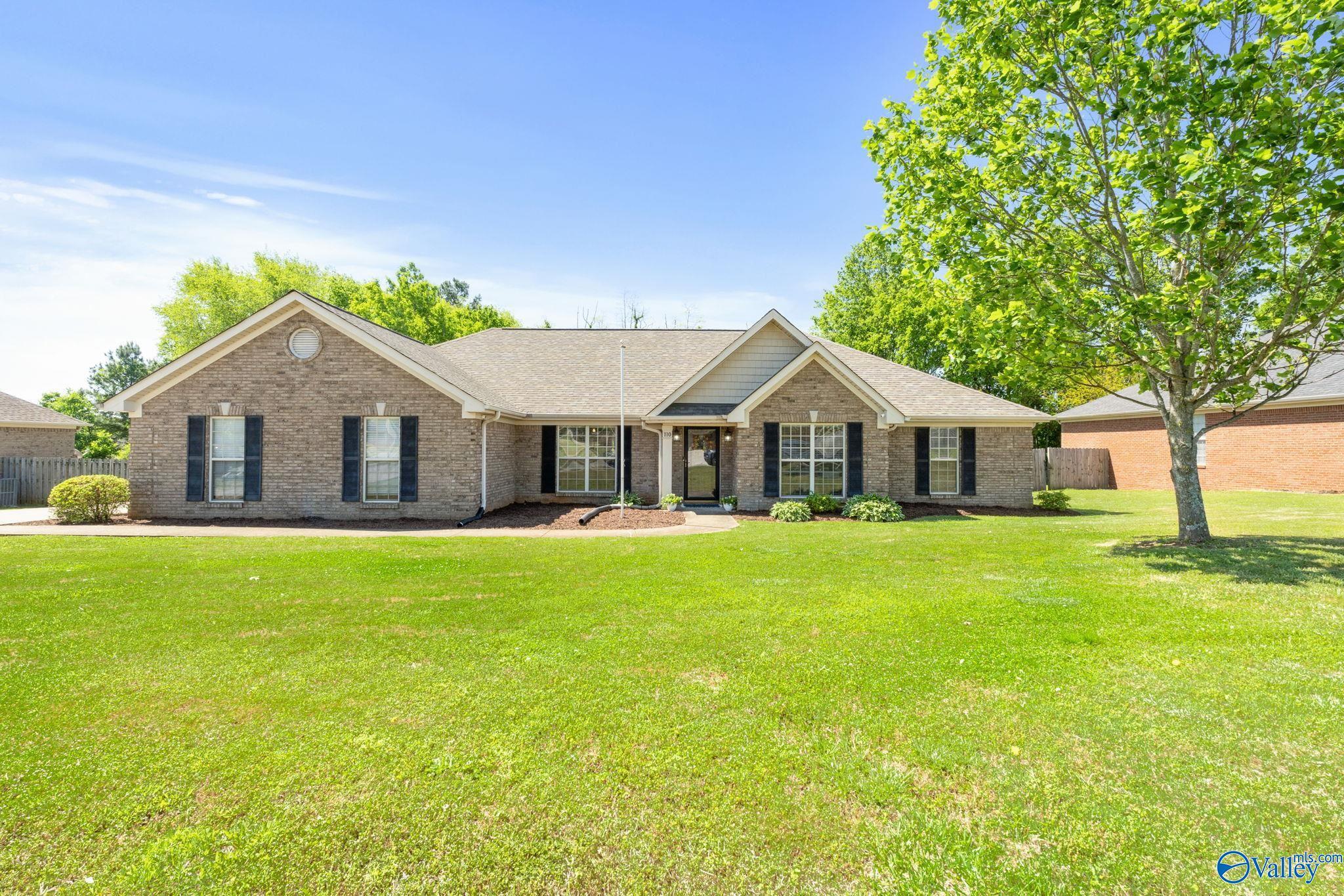Property Photo:  110 Shallowhill Road  AL 35811 