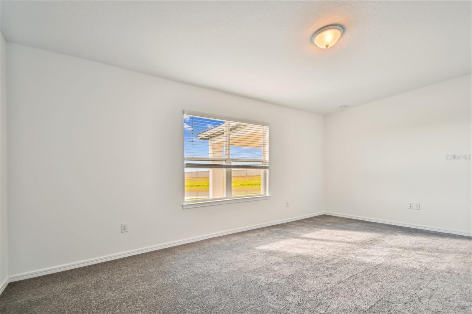 Property Photo:  8729 Windlass Cove  FL 34219 