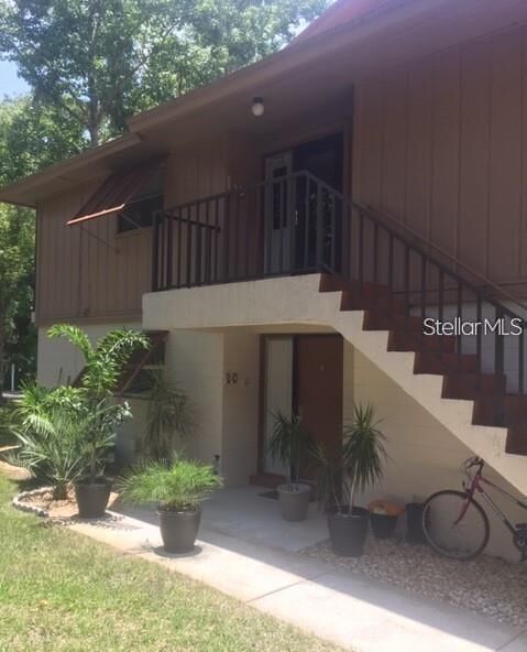 Property Photo:  100 Sweetgum Woods Court 2D  FL 32725 