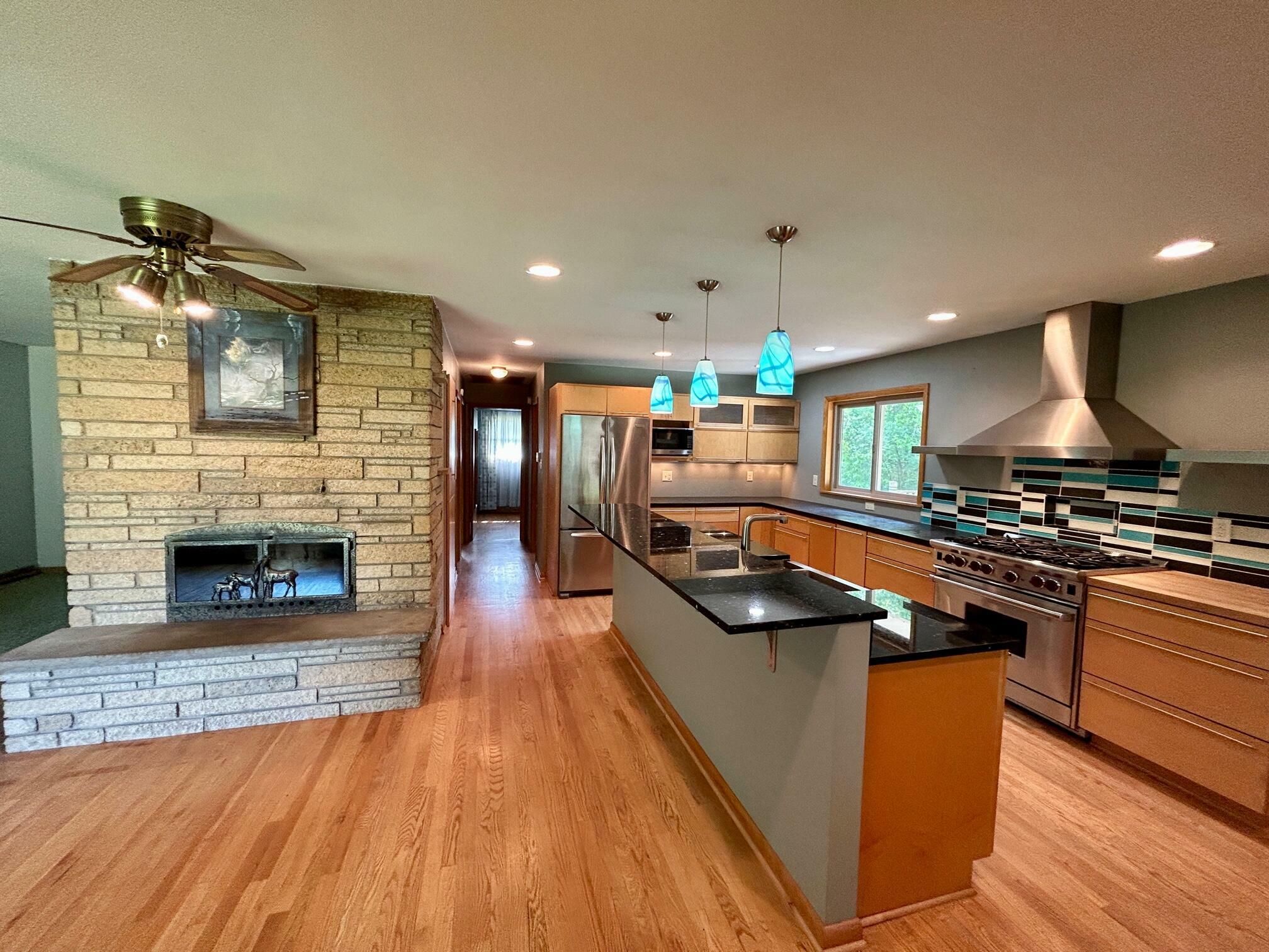 Property Photo:  1150 Parkway Dr  WI 53005 