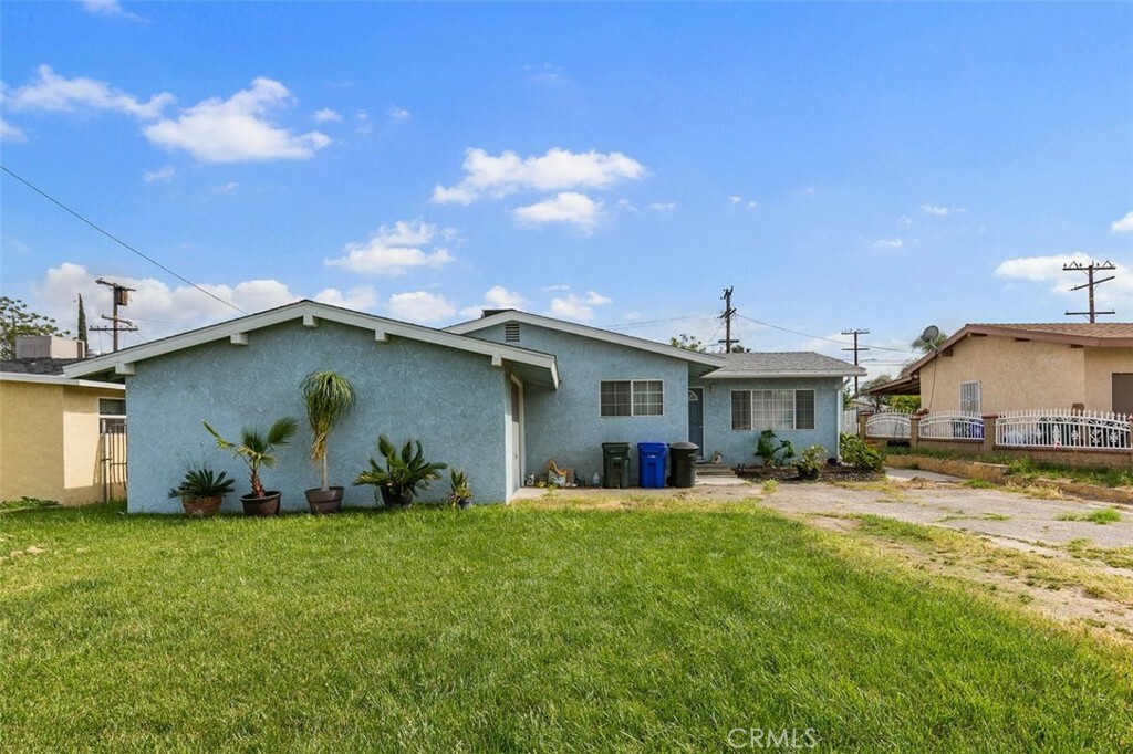 Property Photo: 321 E Orchard Street CA 92376