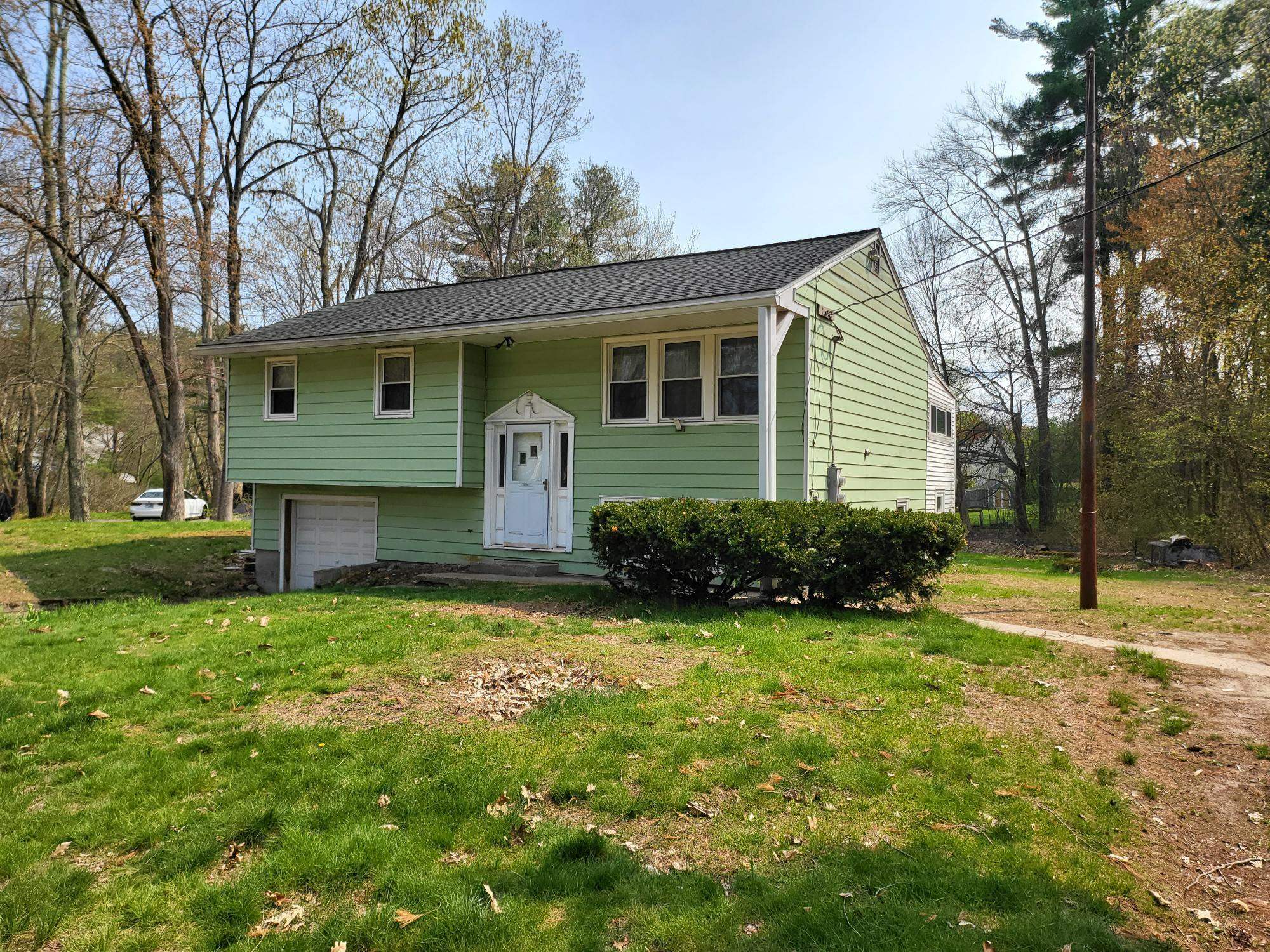 Property Photo:  9 Gamache Road  NH 03038 