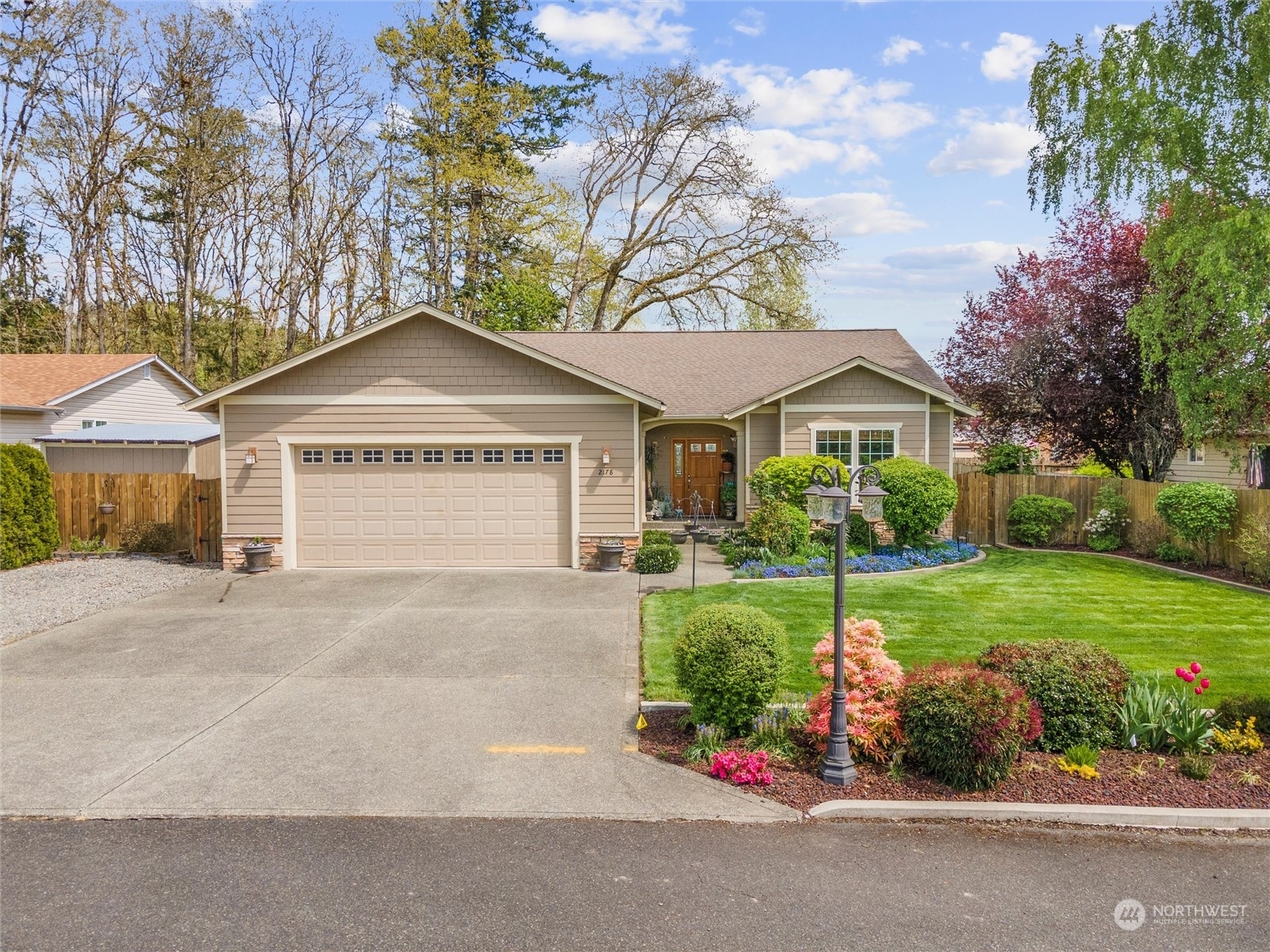 Property Photo:  2178 SW Salsbury Avenue  WA 98532 