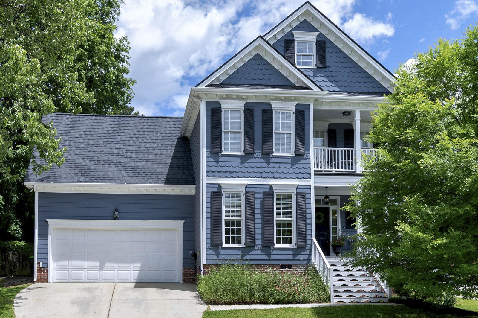 Property Photo:  100 Kylesku Court  NC 27502 